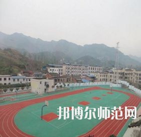 重慶統景幼師職業中學