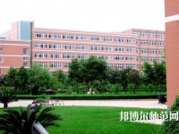 成都城市建設(shè)技工幼兒師范學(xué)校2023年報(bào)名條件、招生要求、招生對象