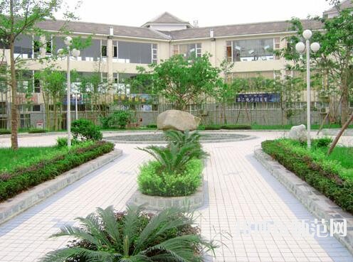 成都城市建設技工幼兒師范學校招生辦聯系電話
