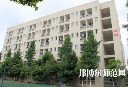 大邑縣幼兒師范職業(yè)高級中學(xué)2020年宿舍條件