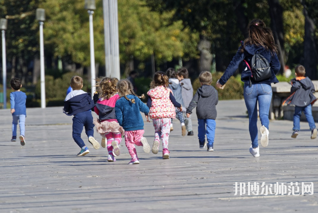 江西女生適合幼師學校嗎