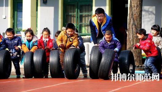 江西男生讀什么幼師學校