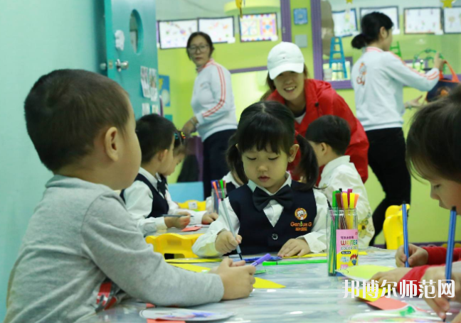 滄州2021年女生讀幼師學校學什么好