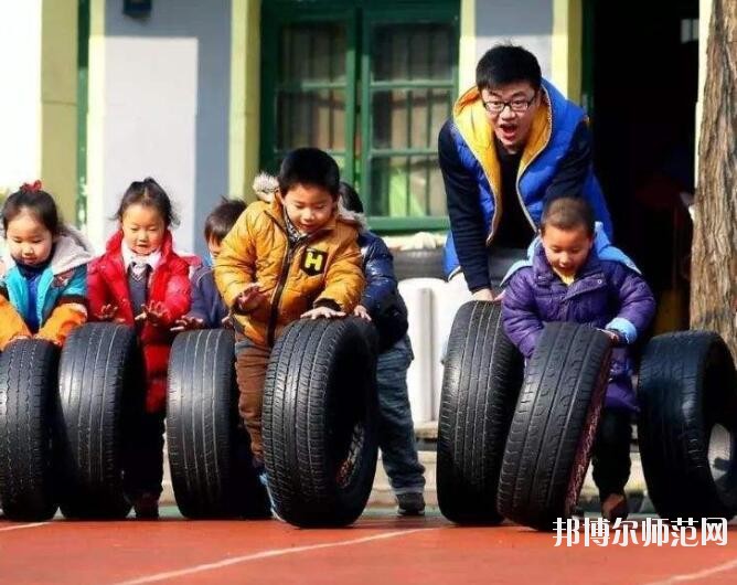 重慶2021年幼師學校有哪些專業適合男生