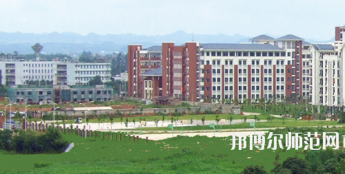 廣西民族師范大學相思湖學院網站網址