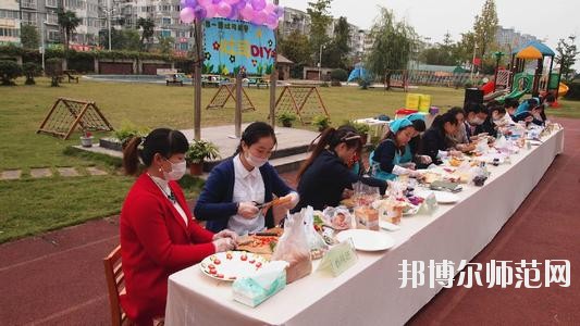 眉山2021年女生在幼師學校學什么好