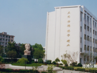 安徽2021年女生讀幼師學校學什么專業好