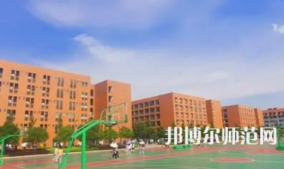 2023年懷化師范高等專科學(xué)校是民辦大學(xué)還是公辦